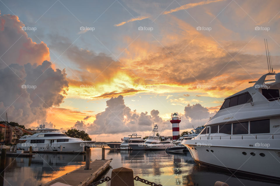 An evening in the harbor presents beautiful colors with an ocean breeze