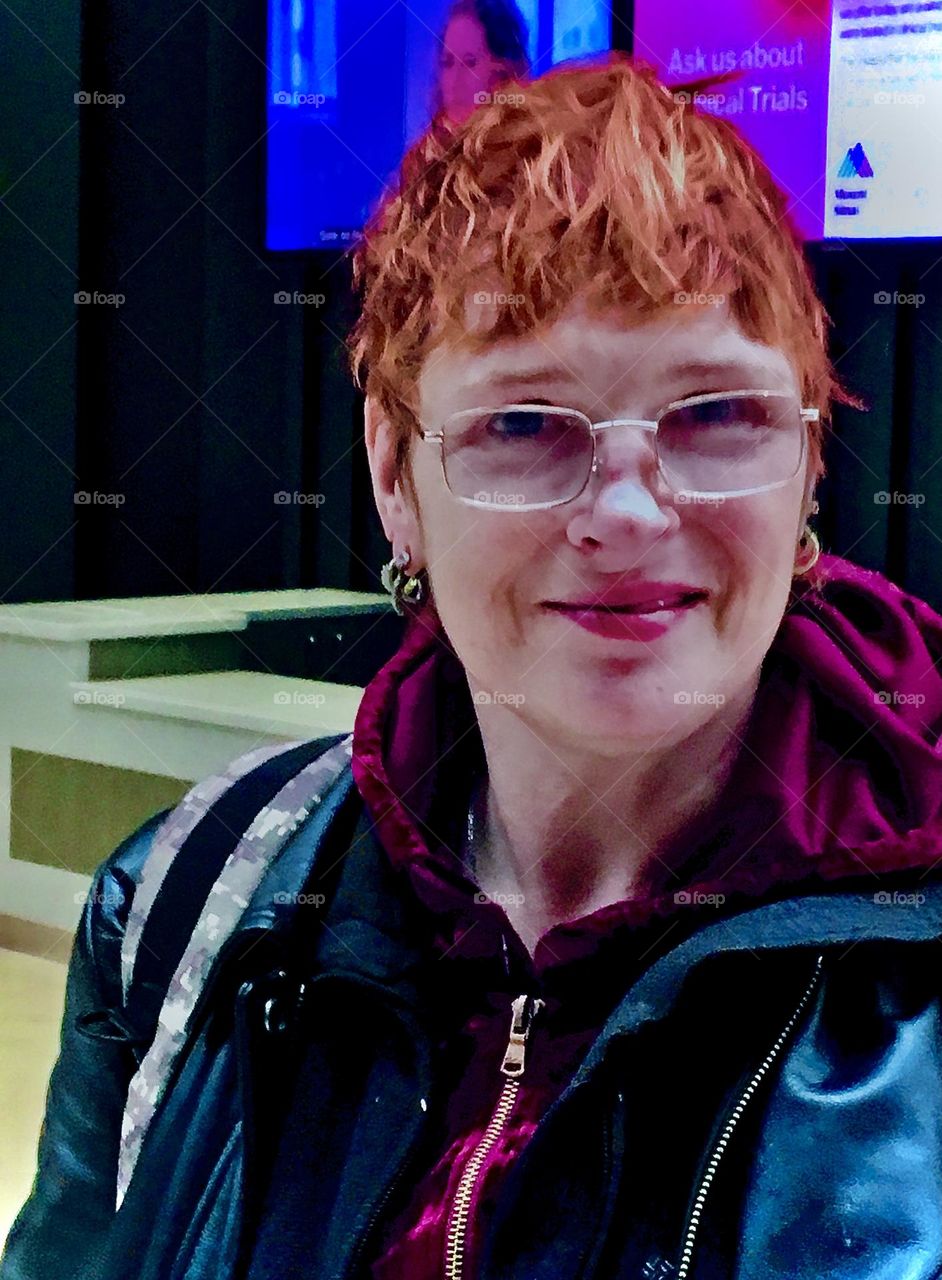 Petra is smiling a bit mischievously today but has been on her best behavior even when she took the “Grand Piano” at Mt Sinai hospital’s entrance hall “by storm” just silently. Humor is the “best medicine” after all. 2020. Hypnotic Productions