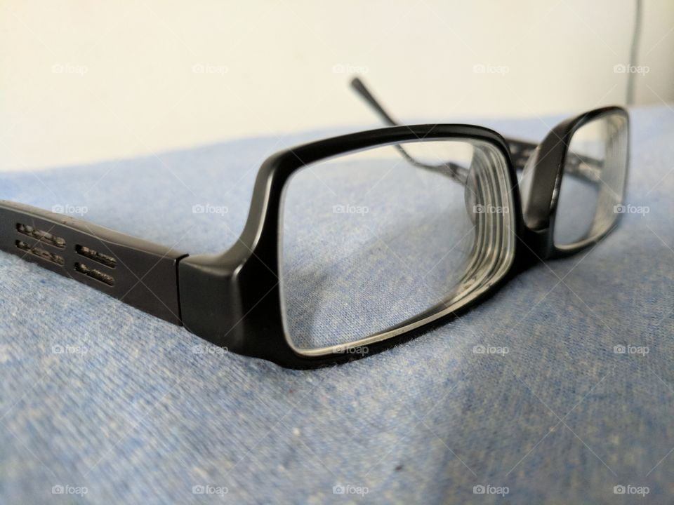 black eye glass frames