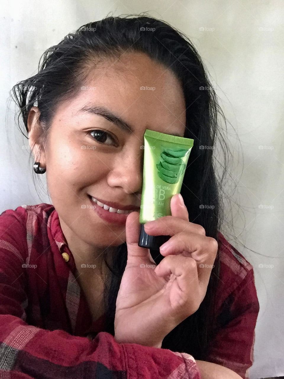 Vibrant portraits with products