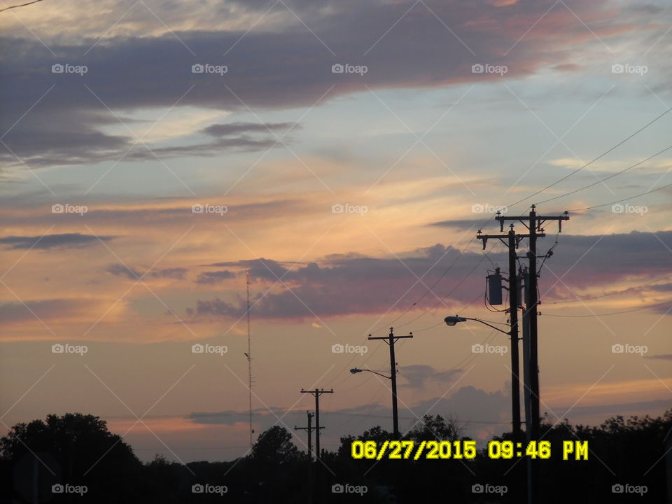 East Texas sunset 🌇. This is a picture of the sun setting in Graham Texas. God gave me this site to upload on foap