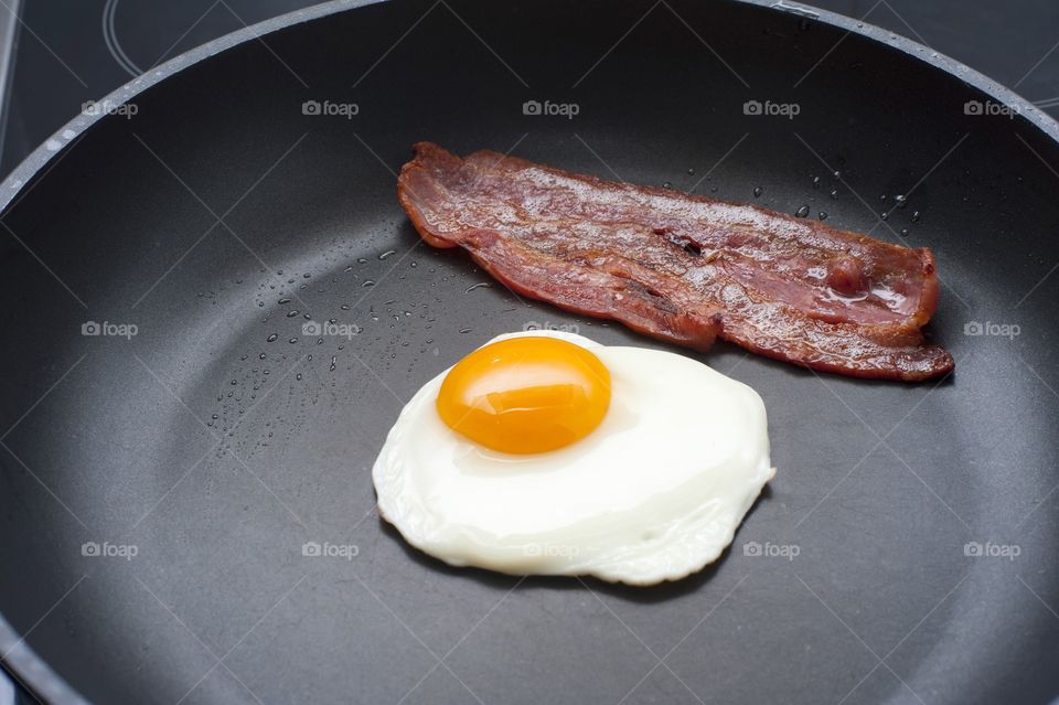 Egg has one true friend; bacon
