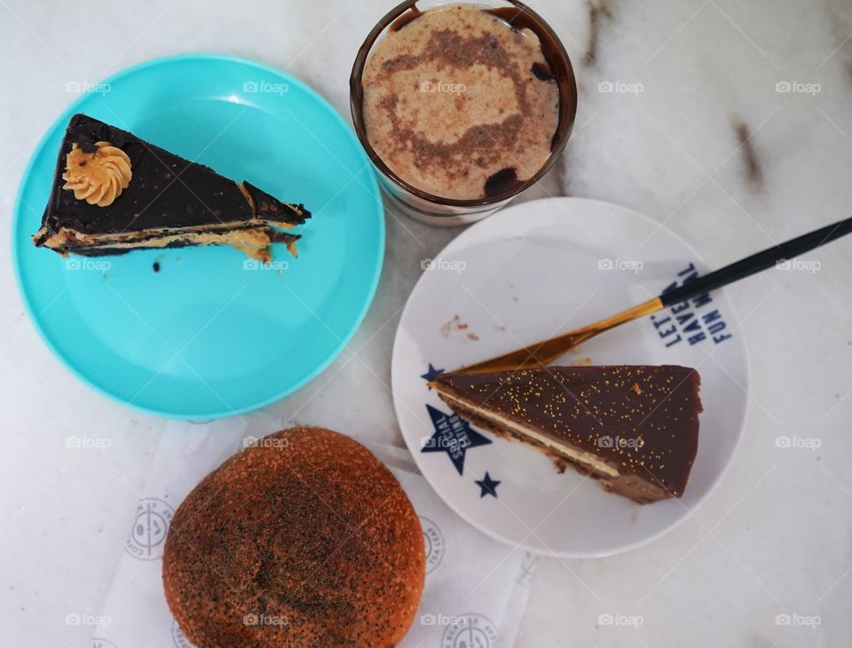 Nut for you ,caramel special cakes with chicken bagel 🥯 and home made café Mocha Latte