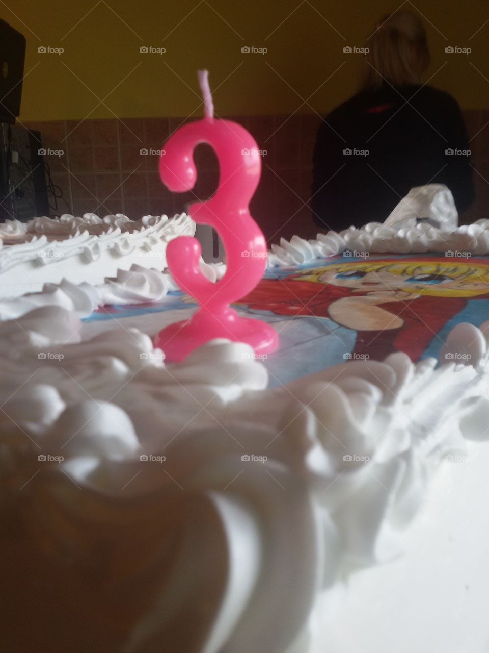 Birthday cake for 3 year old kid