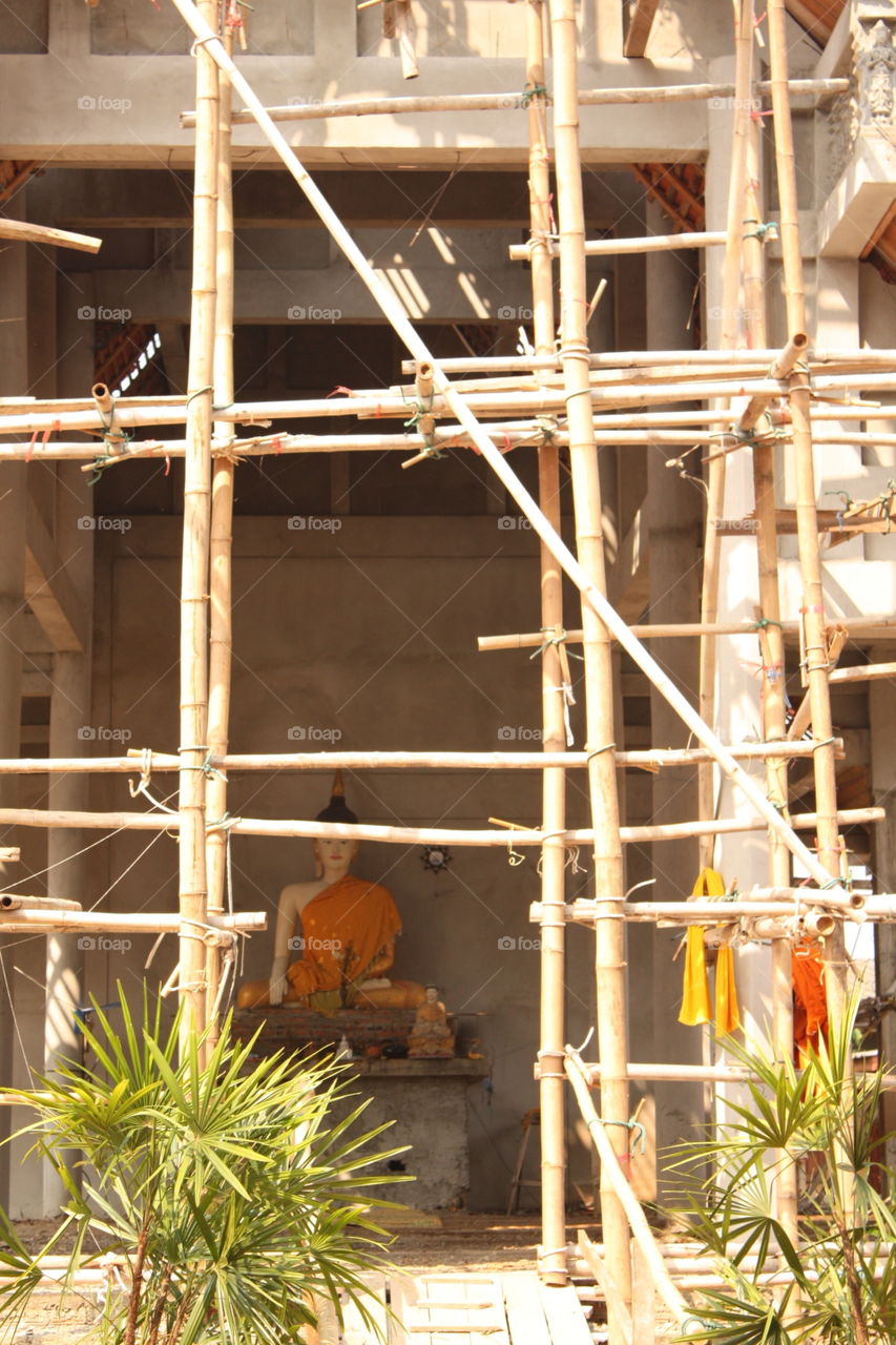 Renovations temple north of  Thailand