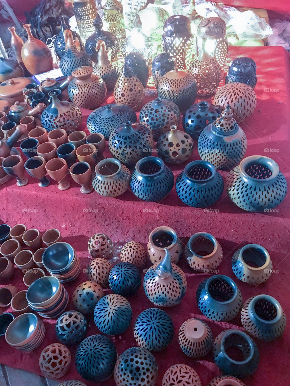 Handmade pottery for all purpose in dramatic shapes & patterns ..