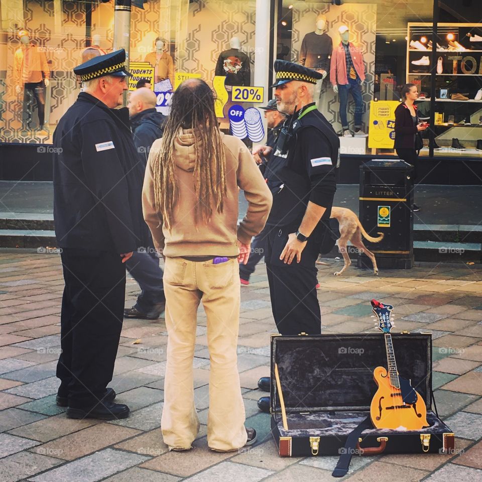 Busker interaction 