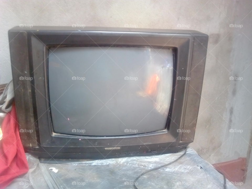 t.v