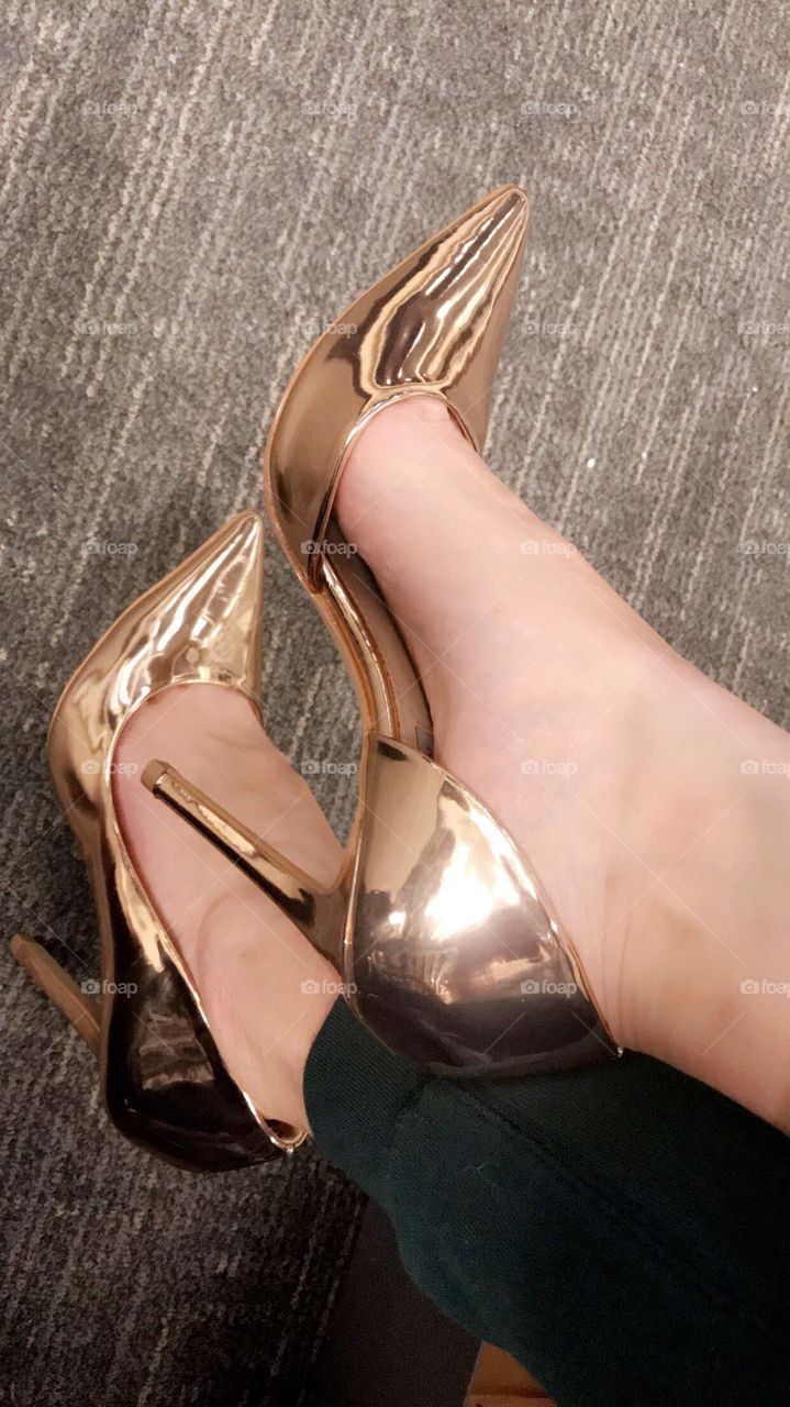 My feet looks the best in Gold