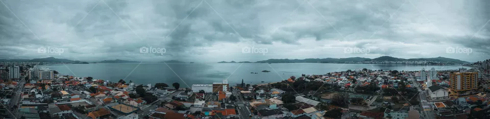 Aerial photograph of Balneário Estreito in Florianópolis with a view of the North Bay