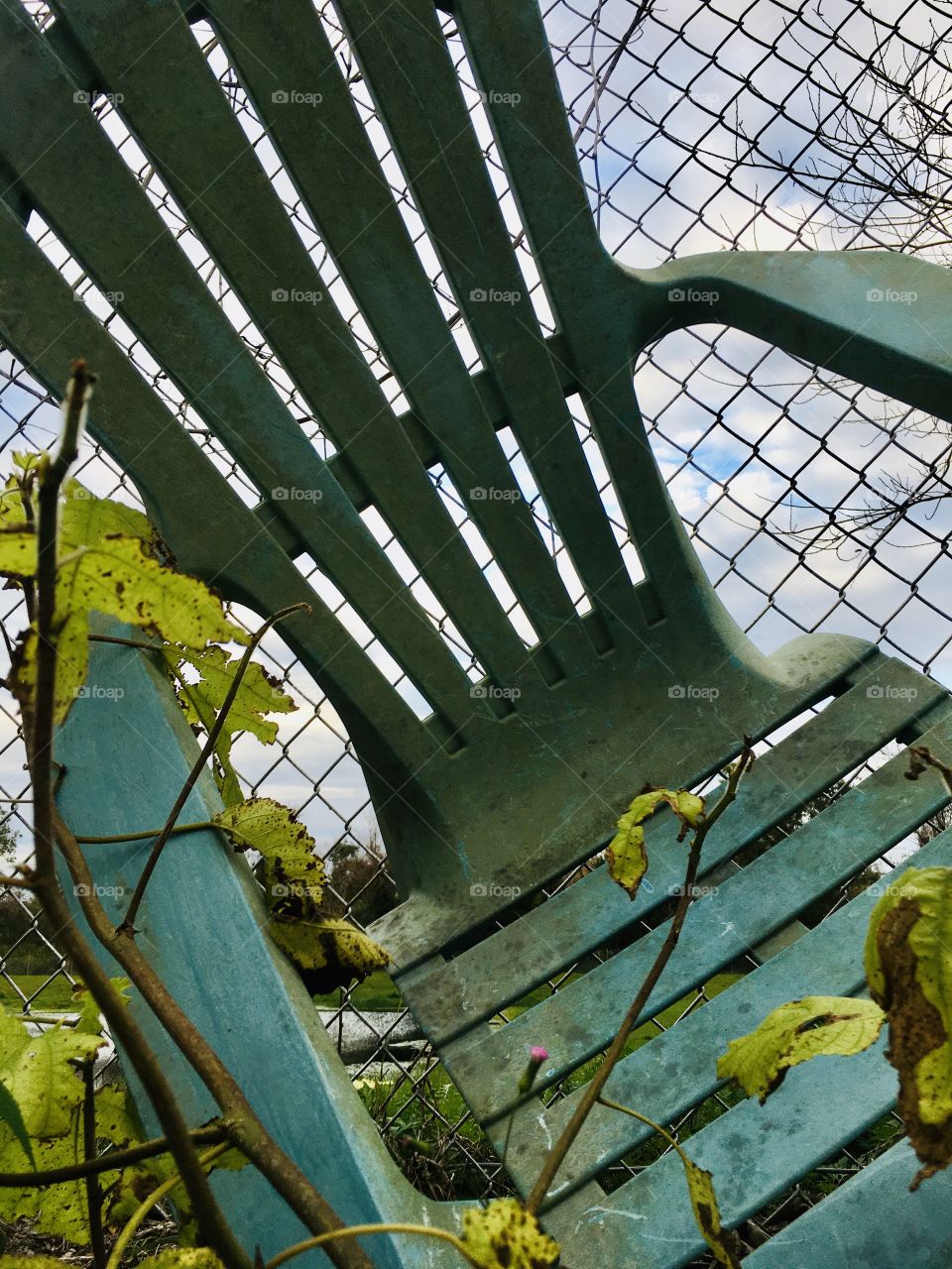 Old abandoned plastic chairs 🪑