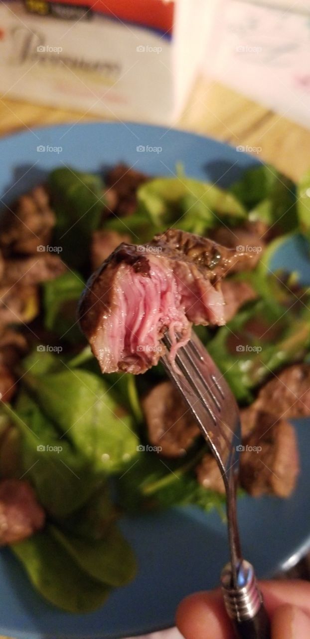 steak with spinach