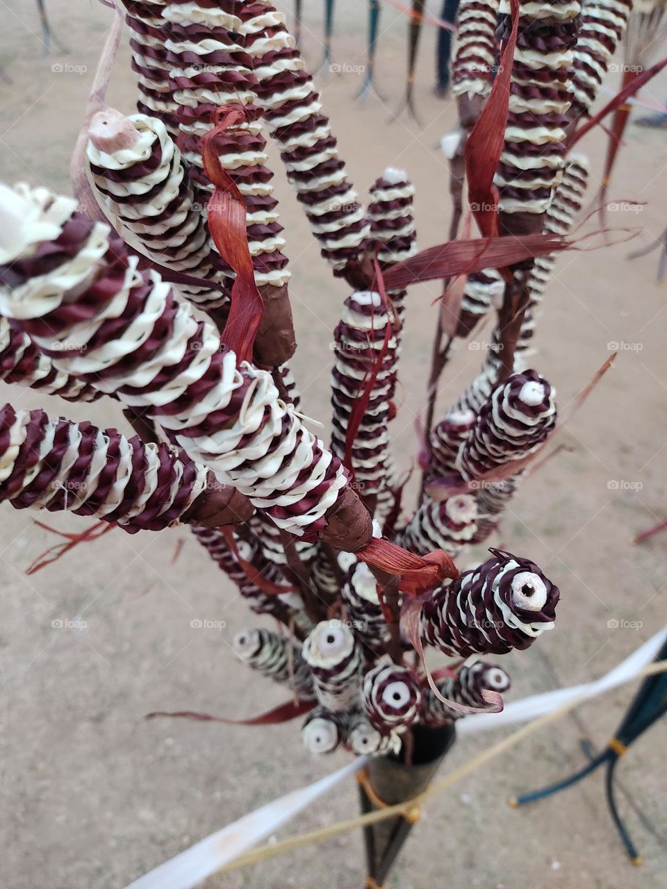 beautiful design of artificial chocolate and white color flowers. 💐