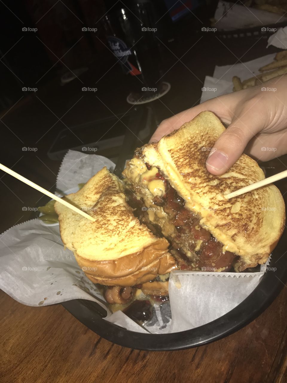 Grilled cheese peanut butter and jelly burger "Elvis burger"