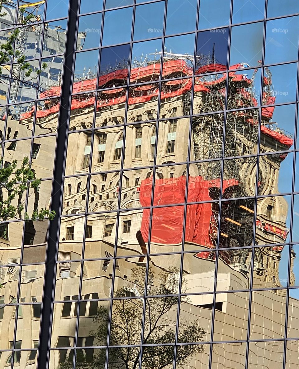 reflection in Montréal