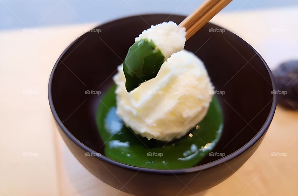 vanilla ice cream on dark green tea original
