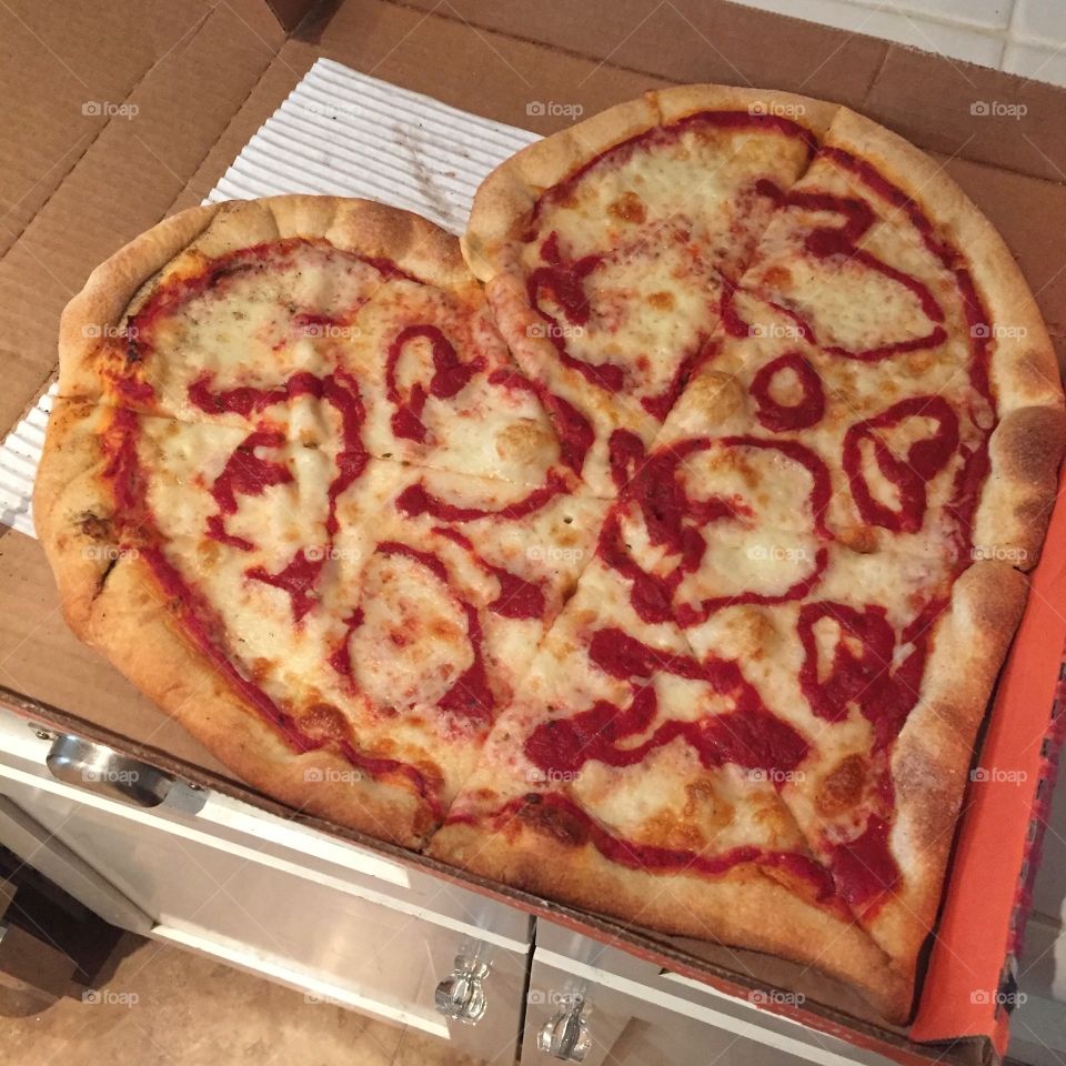 Heart Pizza