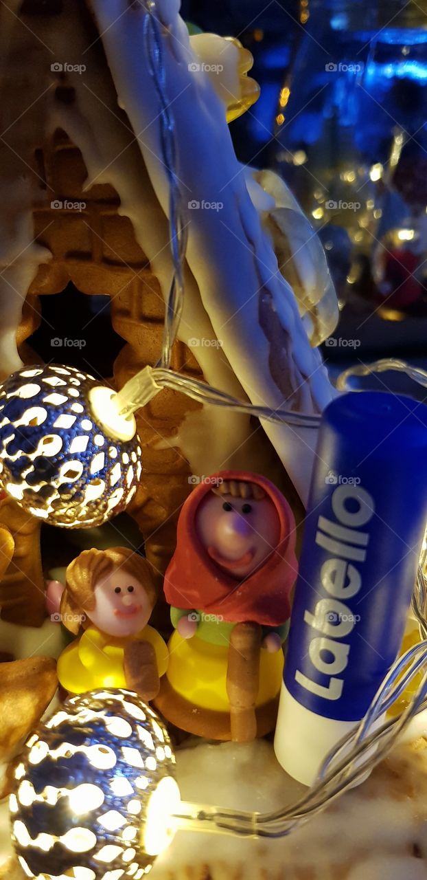 Merry Christmas Everyone with Labello