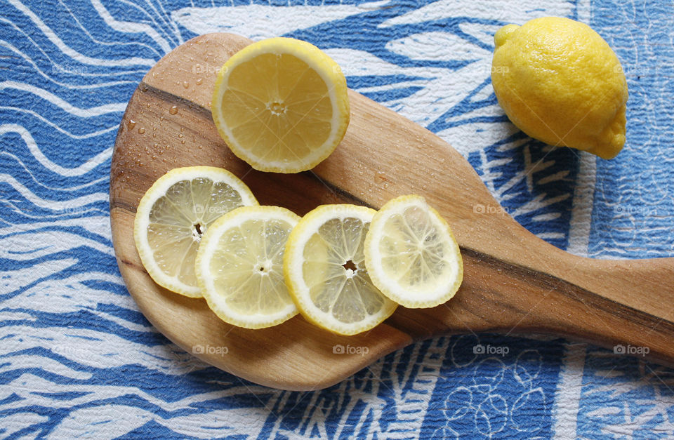 Lemon slices