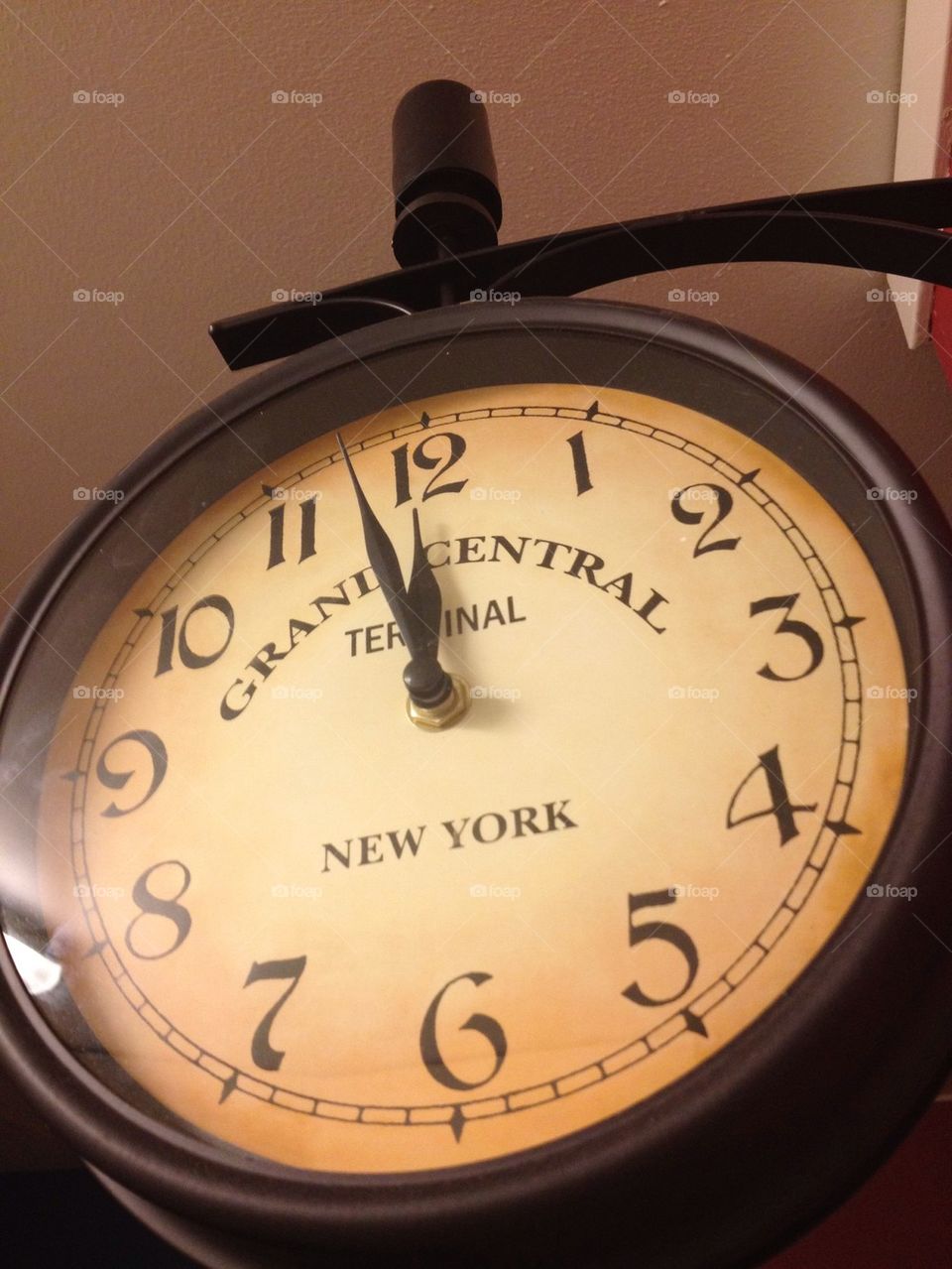 clock new central grand by leta