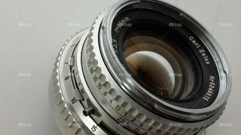 carl zeiss 80mm 2.8 hasselblad mount lens