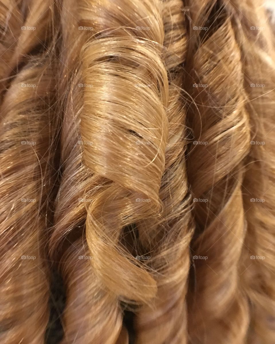 Bridesmaid curls 