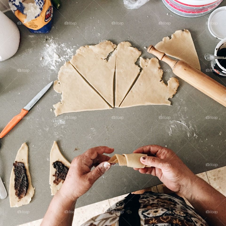 A women preparing food