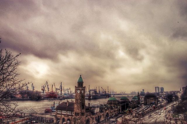 harbour hamburg landungsbrücken by der_w