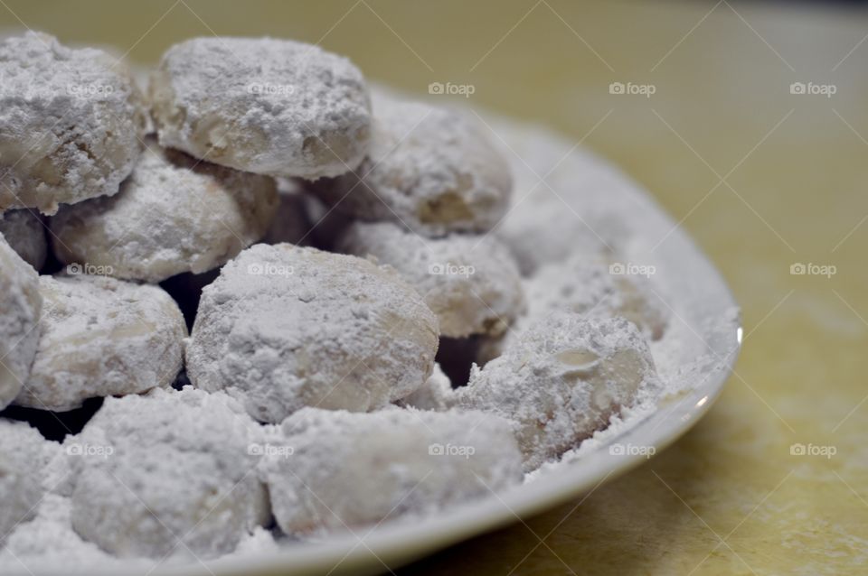 Powdered sugar and butter cookies