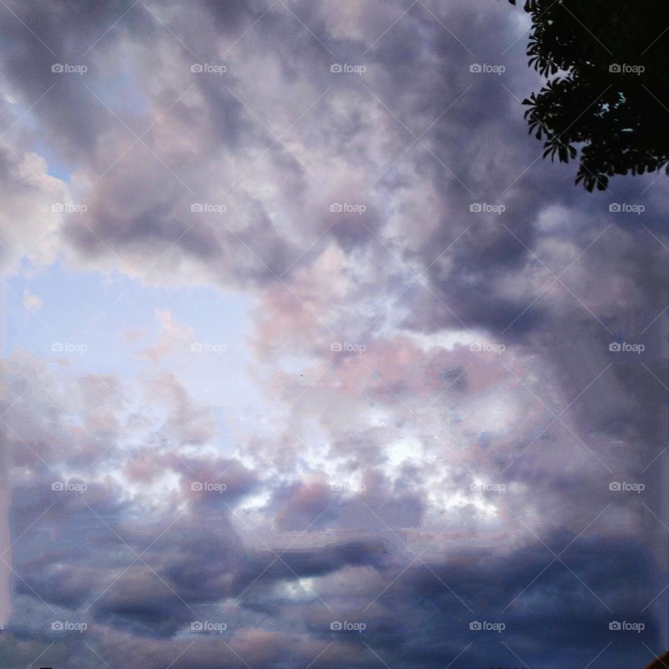 Evening sky, clouds.