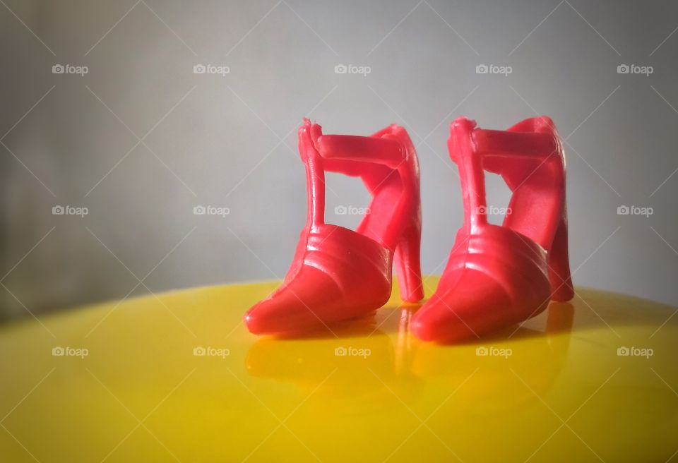 toy girl's shoe