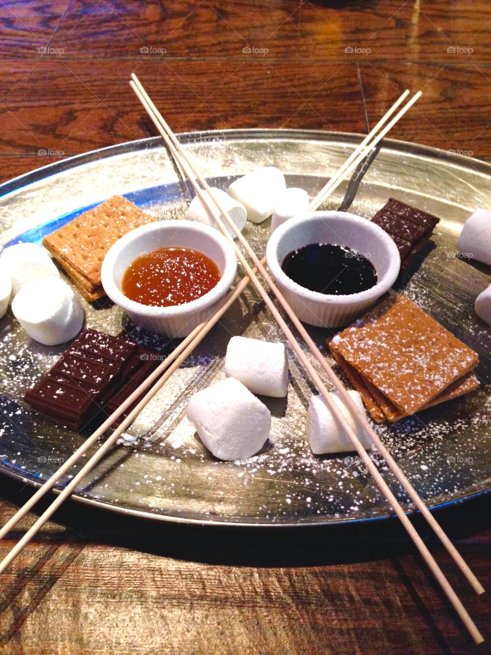 Marshmallow S'mores 

Published by:
HappyBrownMonkey 