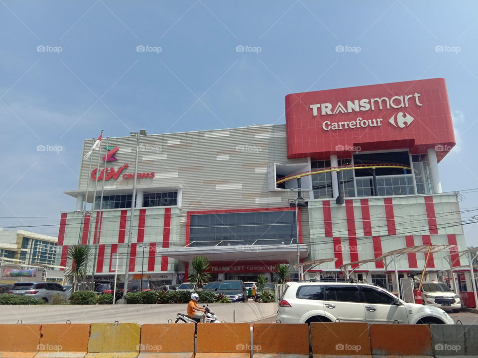 transmart building, transmart is supermarket in indonesia