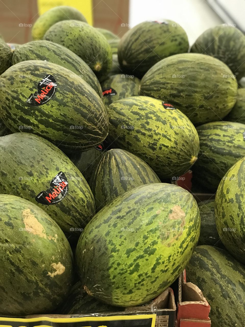 Brazilian Fruits  inside mercado 