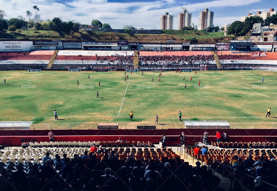 Estádio Jayme Cintra (Jundiaí/SP) - jogam Paulista x Itapirense e nós comentamos aqui pela Rádio Difusora Jundiaiense. 