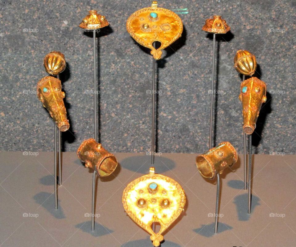 Ancient Arbic Gold Jewellery