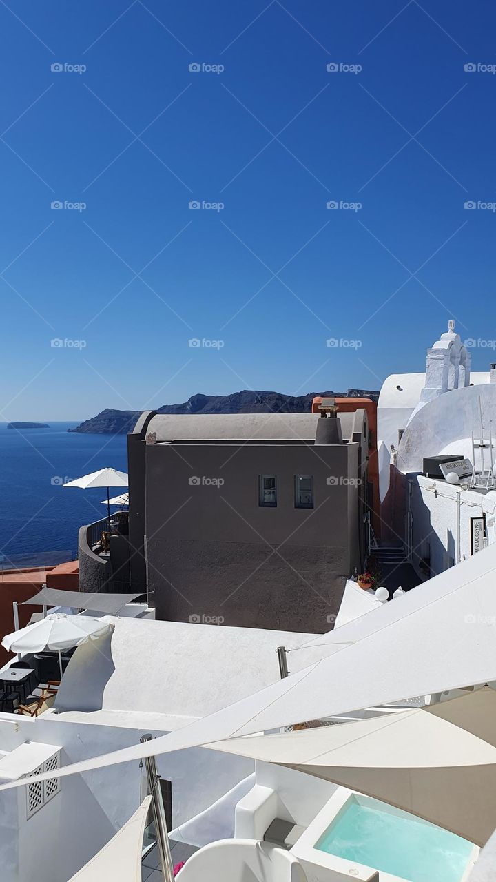 Amont the colors of Santorini