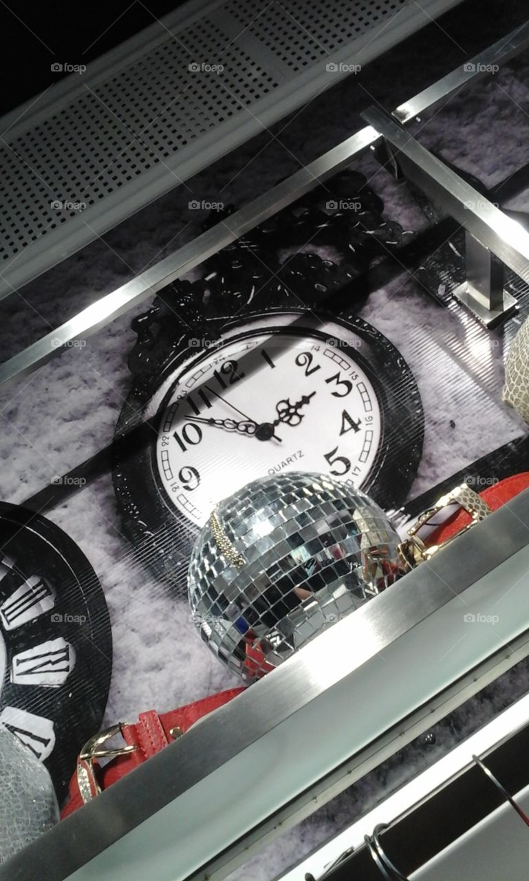The silver ball and the clocks