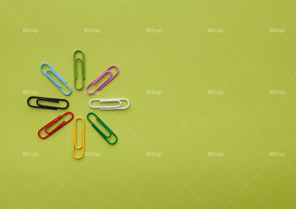 Paper clips 🌈 Vibrant 🌈