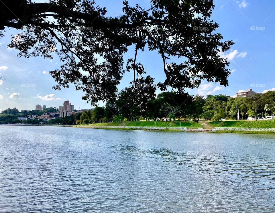 🇺🇸 15:00 on the shores of Lake Taboão.  Peaceful scenery, wonderful environment and perfect nature!  Relax. (Bragança Paulista/ Brasil). / 🇧🇷 15h à beira do Lago do Taboão. Cenário de paz, ambiente maravilhoso e natureza perfeita! Relax.