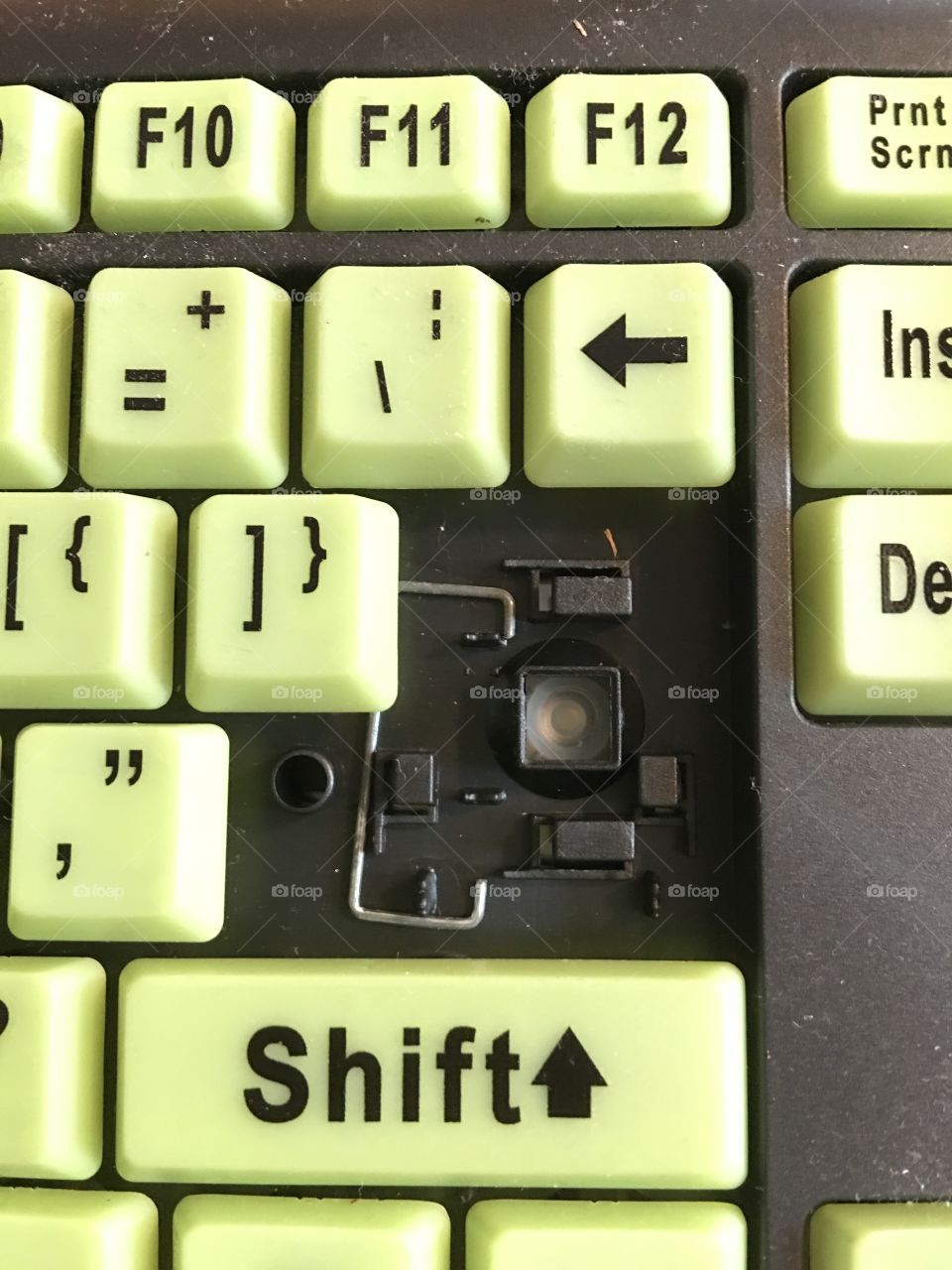 You Get What You Pay For "Enter" Button fell out! So this is what it looks like under the buttons? Now I throw it away.