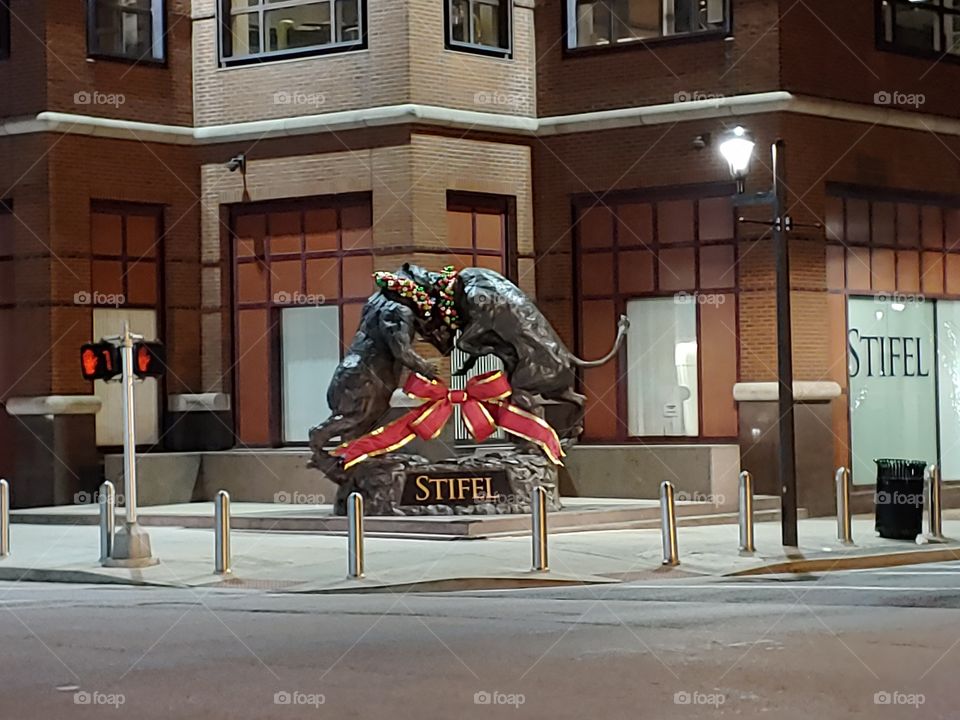 Stifle bulls statue downtown St.Louis