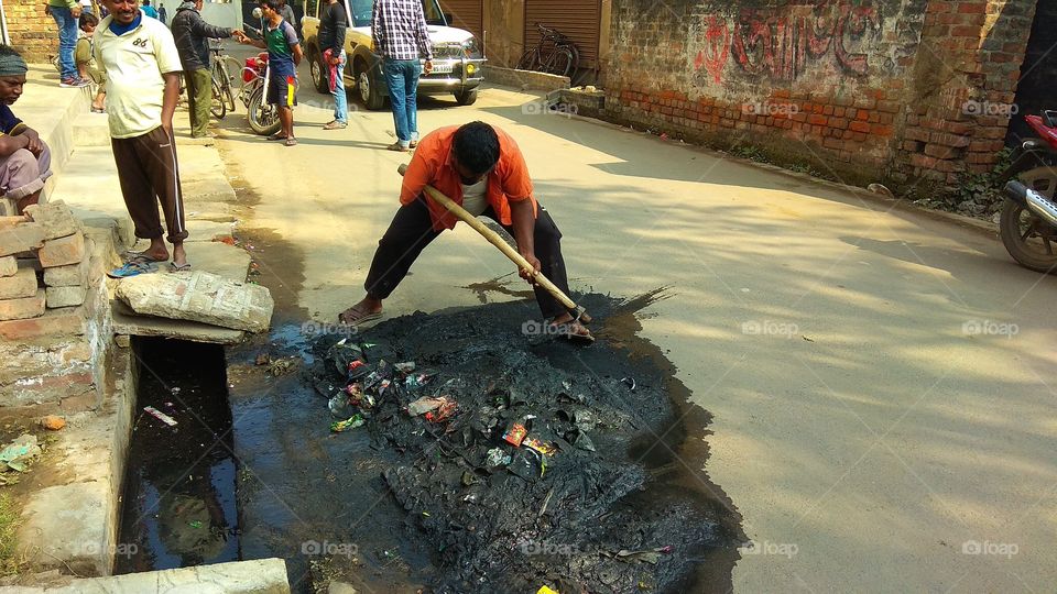 The handicaft man work