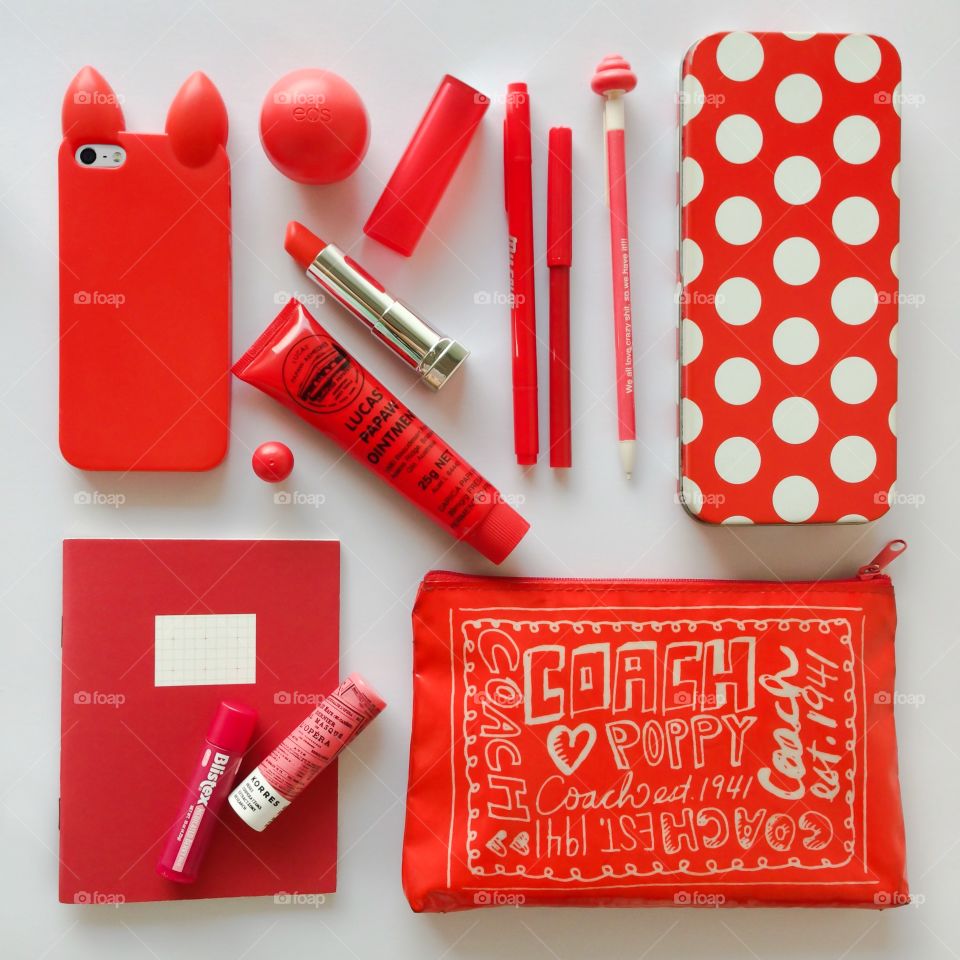 In my bag with cute red stuff . What's in your bag?
In my bag with cute red stuff 