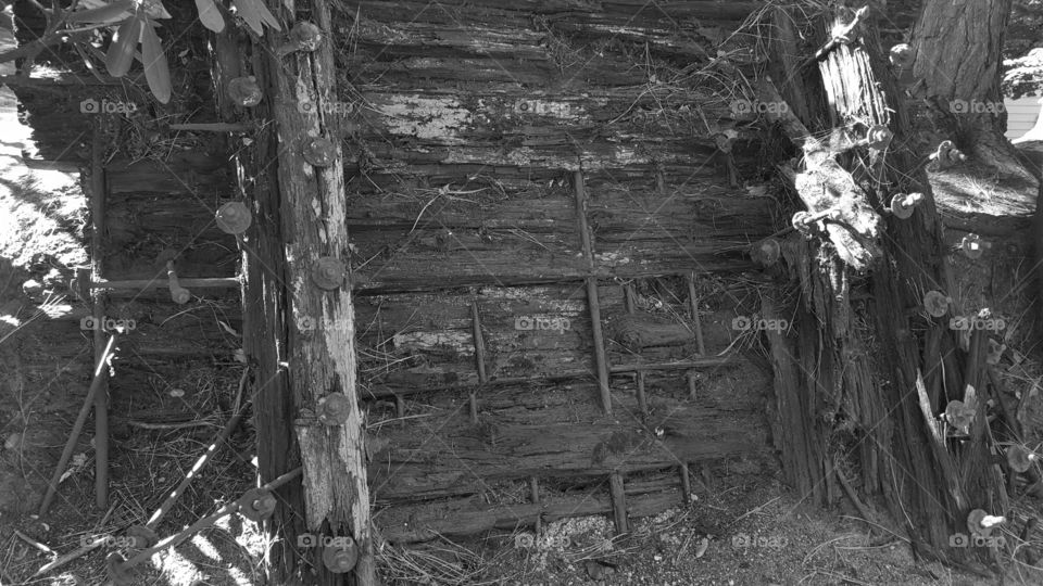 old wall bw