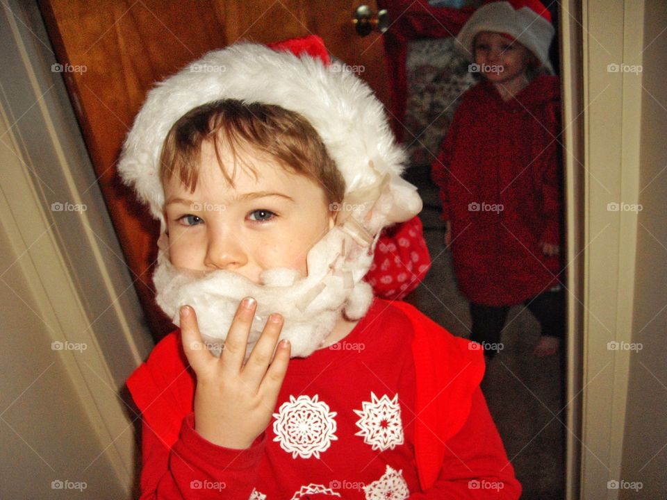 Kids Dressing Up For Christmas 