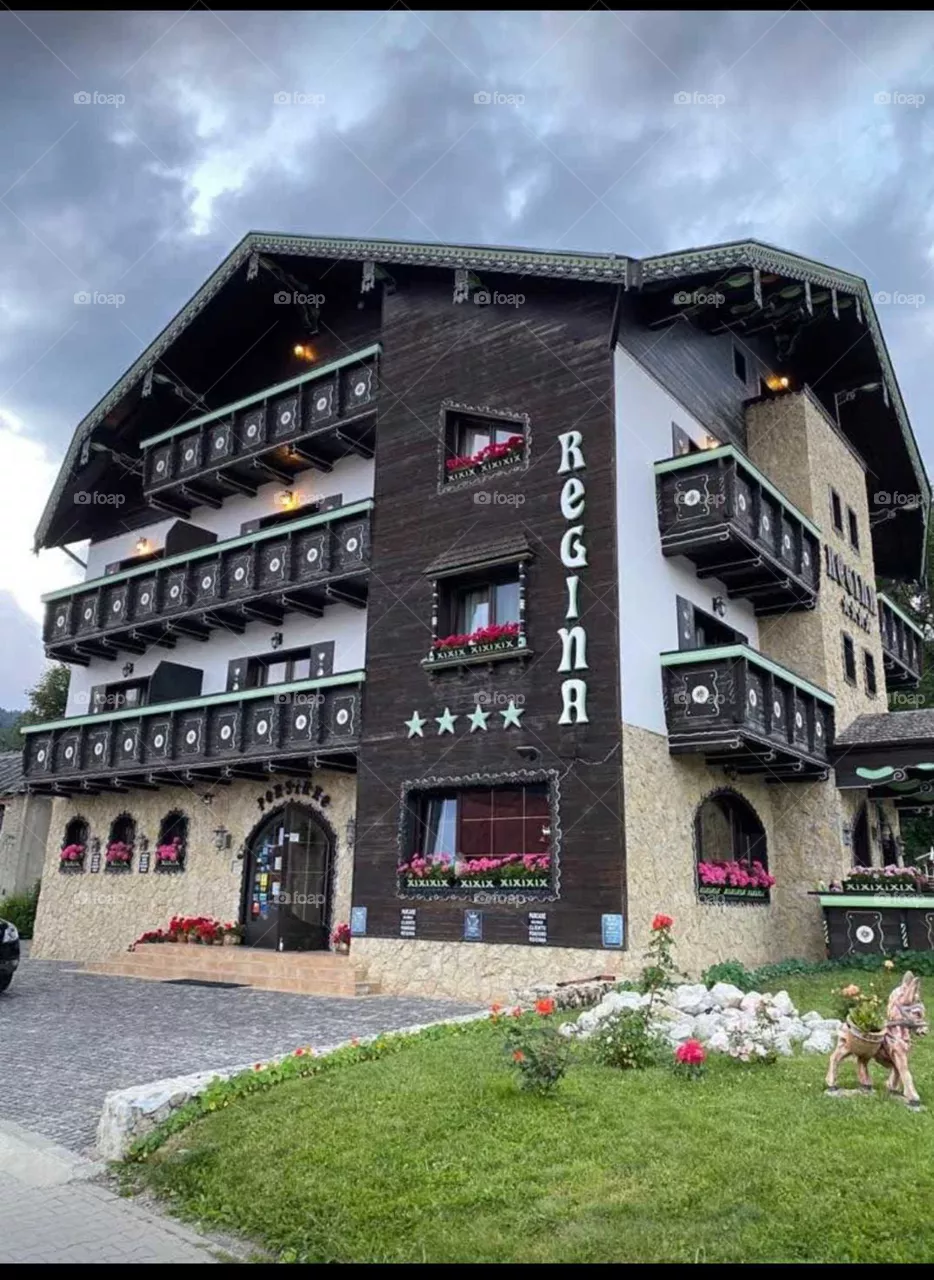 Mountain pension