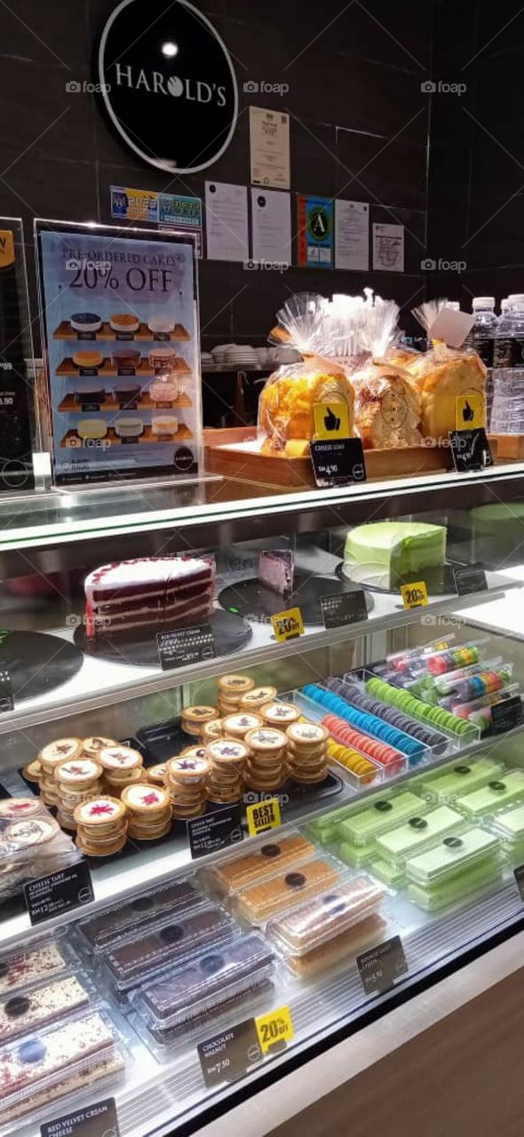 Delicious Cakes And Breads