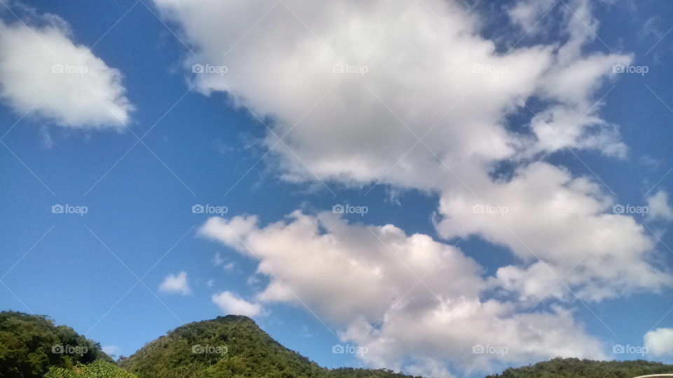 MONTE CÉU AZUL NUVENS