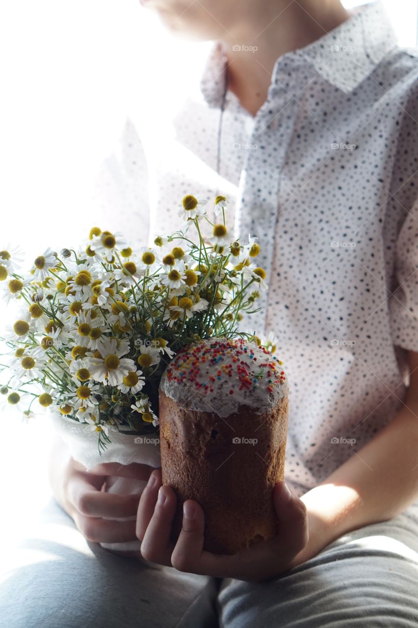 Holding food 